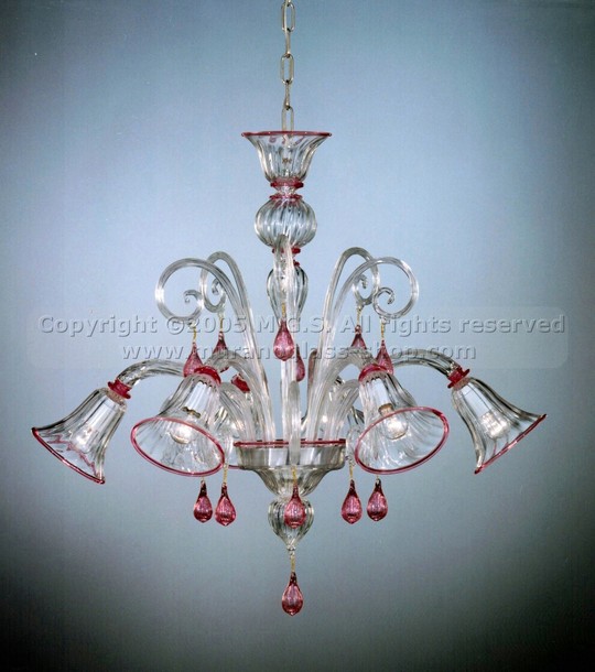 Lampadari di Murano serie 090, Lampadario in cristallo decorato rubino a sei luci.