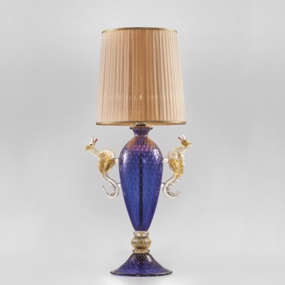 Lampada da tavolo Aegon, Lampada in colore blu con decoro in oro