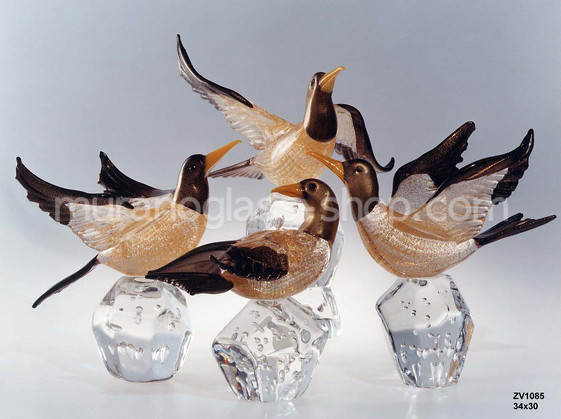 Uccelli su base in cristallo, Uccelli su base in cristallo