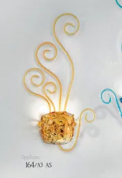 Applique moderno in ambra