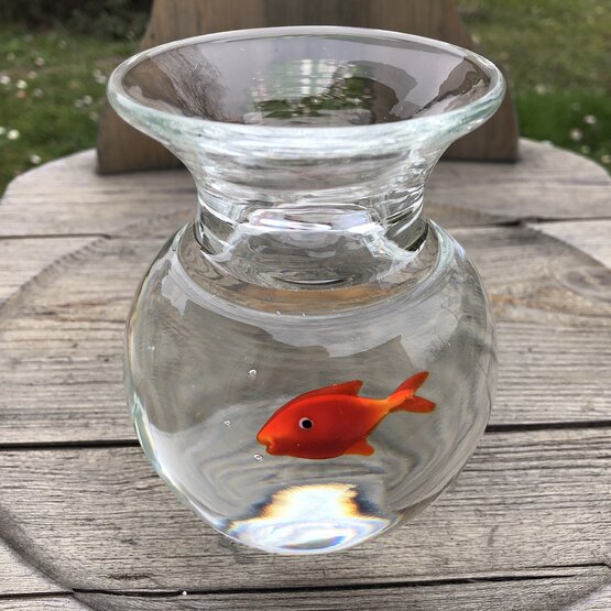 Vaso con pesce rosso, Vaso con pesce rosso