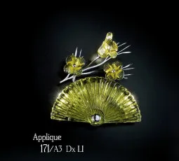 Applique moderno in colore verde linfa