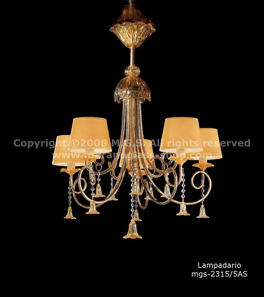 Lampadario con paralumi serie 2315, Lampadario decoro ambra con paralumi a cinque luci