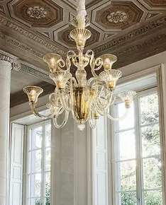 Lampadario in cristallo decoro oro a nove luci