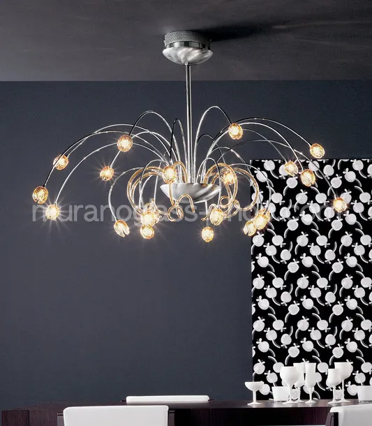 Lampadari serie 151, Lampadario in metallo con tazzine bianco latte