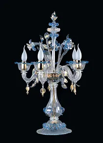 Candelabro da tavolo in cristallo blu oro.
