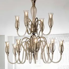 Lampadario in cristallo a dodici luci