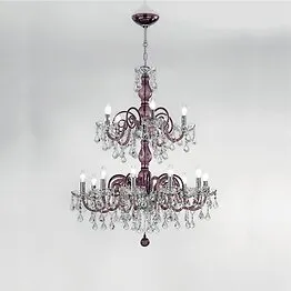 Lampadario colore ametista e dettagli in cristallo