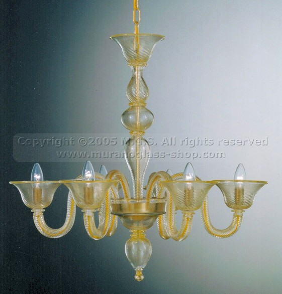 Lampadari serie 436, Lampadario in cristallo con decoro oro 24 carati a sei luci.