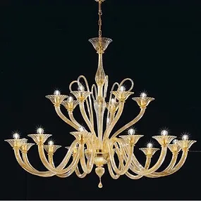 Lampadario a diciotto luci in cristallo ed oro 24k