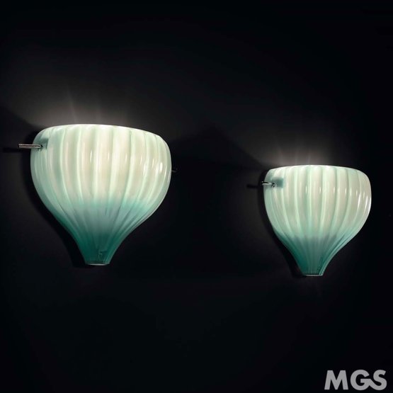 Applique Sphera, Applique in bianco latte oceano