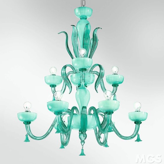 Lampadario Foscari, Lampadario in bianco latte e avorio