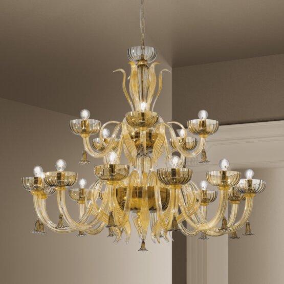 Lampadario Foscari, Lampadario in fumè ed oro 24k