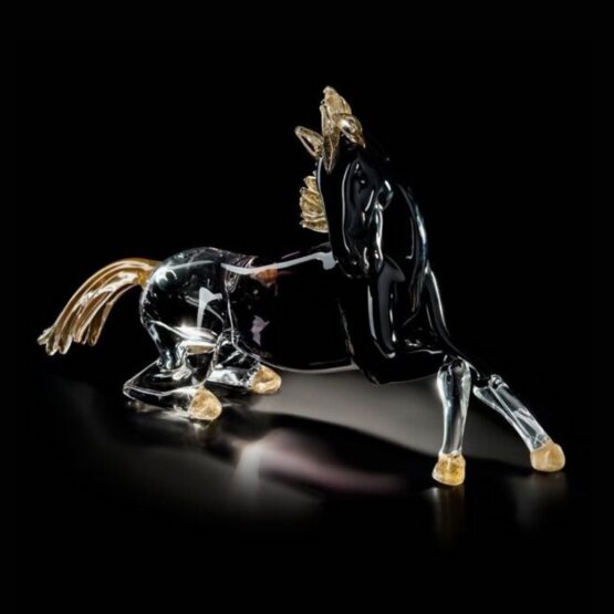 Cavallo seduto, Cavallo seduto in cristallo sfumato nero e oro 24K