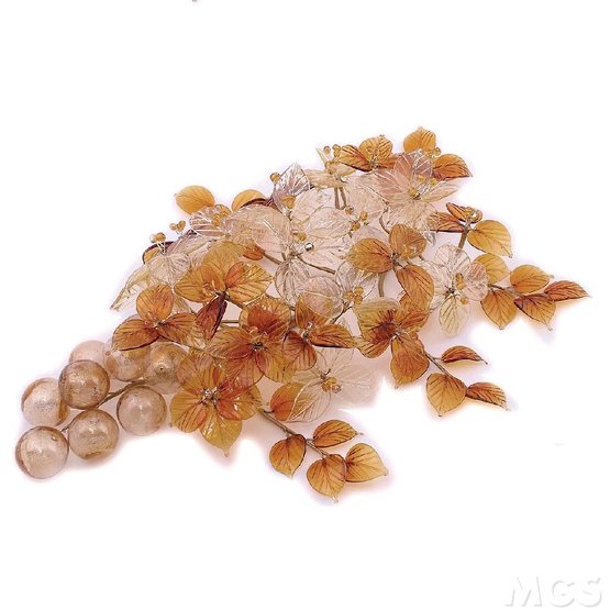 Centrotavola con sfere soffiate, Centrotavola in colore ambra