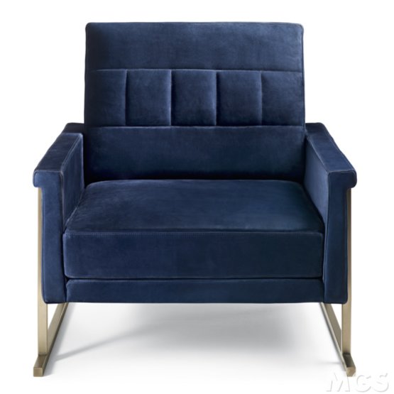 Poltrona Catai, Poltrona in velluto blu e ottone