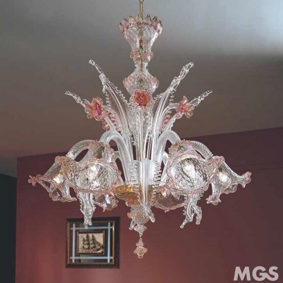 Lampadario Arte, Lampadario in cristallo e rosa