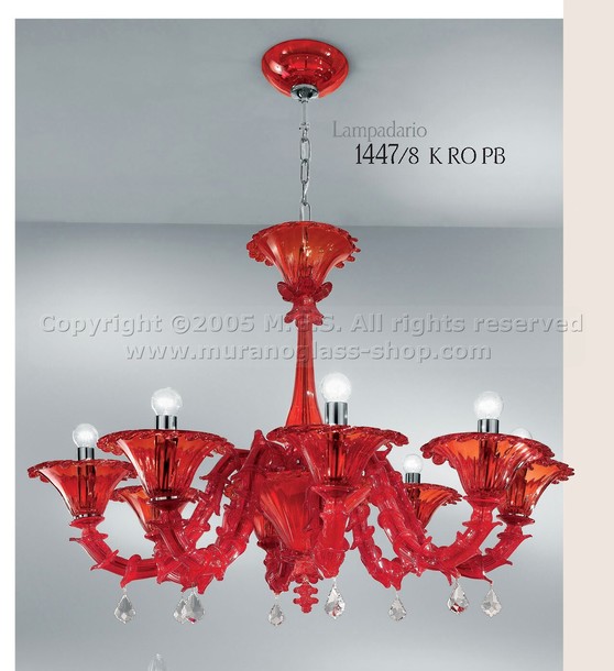 Lampadario 1447, Lampadario rosso a otto luci