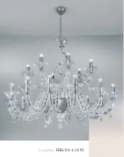Lampadario 12 + 6 luci in cristallo con pendagliera al piombo.