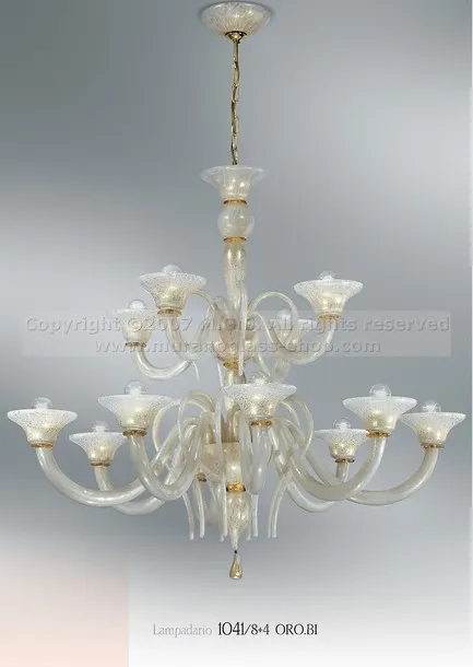 Lampadario Guibet, Lampadario a diciotto luci in cristallo